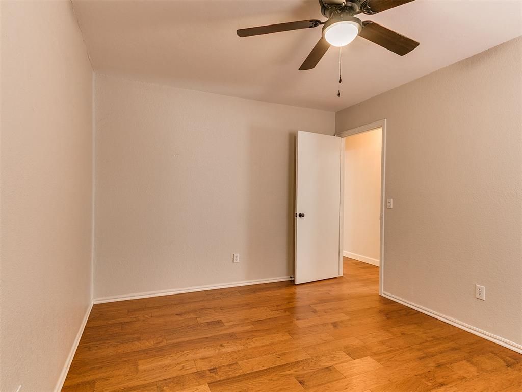 Image 36 of property listing at 1805 SE 1st Street, Moore, OK 73160