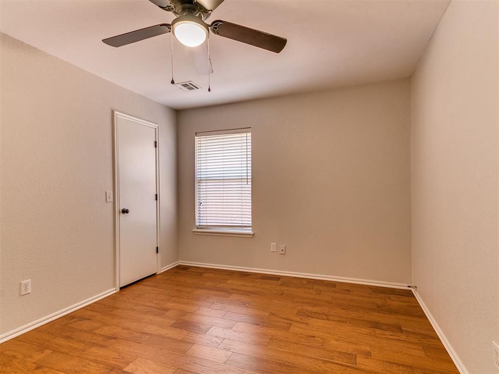 Image 37 of property listing at 1805 SE 1st Street, Moore, OK 73160