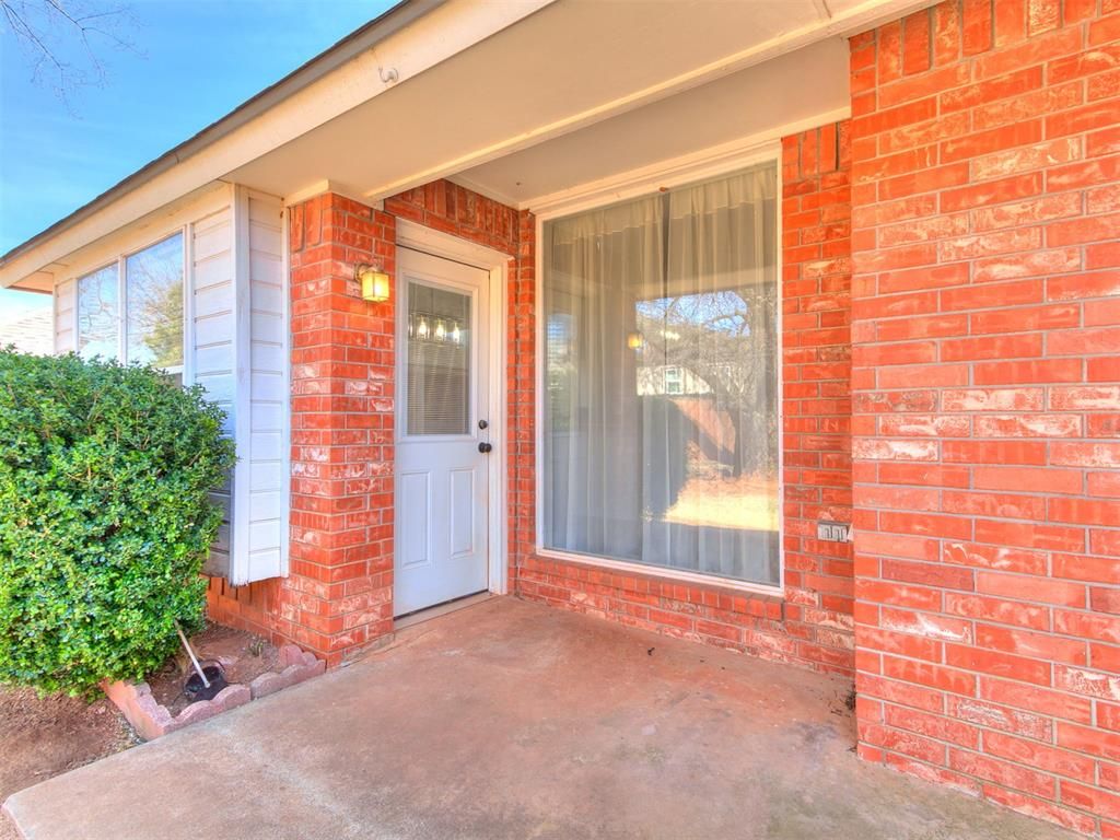 Image 41 of property listing at 1805 SE 1st Street, Moore, OK 73160