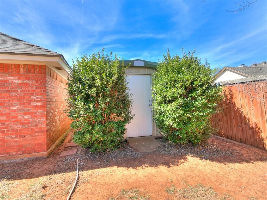 Image 42 of property listing at 1805 SE 1st Street, Moore, OK 73160