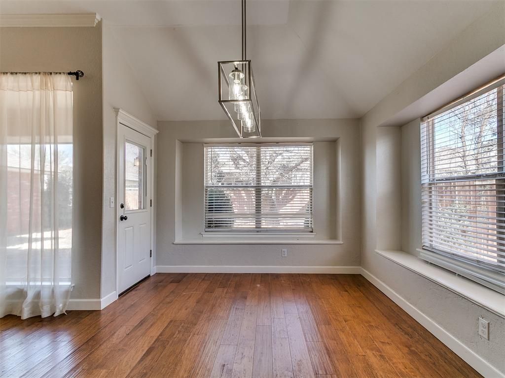 Image 9 of property listing at 1805 SE 1st Street, Moore, OK 73160