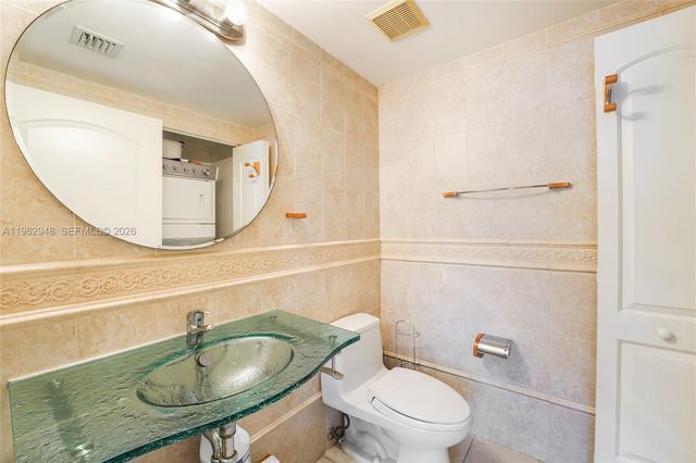 110 Washington Ave 2415, Miami Beach, FL 33139