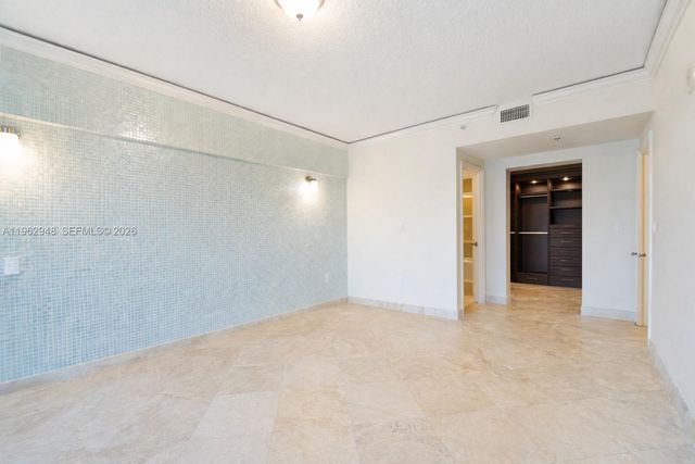 110 Washington Ave 2415, Miami Beach, FL 33139