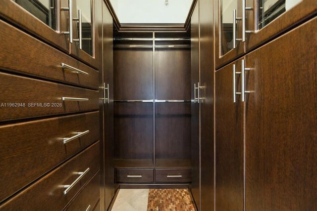 110 Washington Ave 2415, Miami Beach, FL 33139