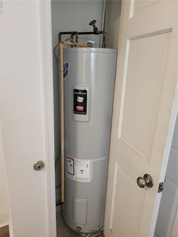 108 E Howard ST, Hampton, VA 23663