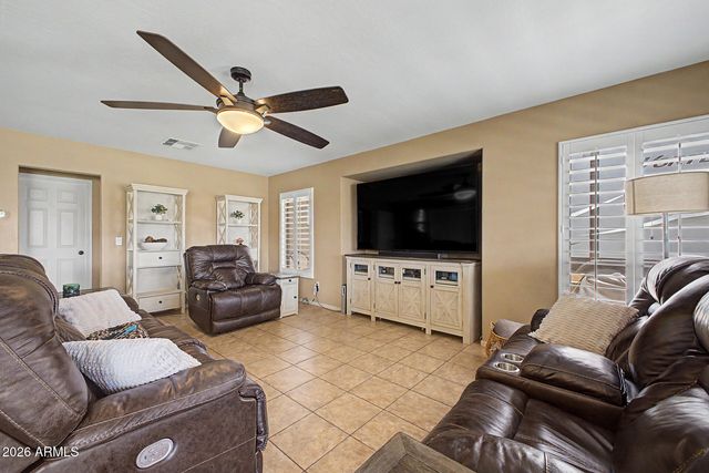 22137 W MESQUITE Drive, Buckeye, AZ 85326