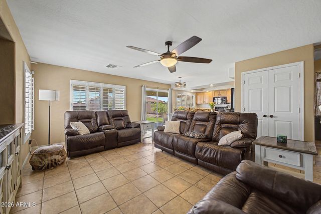 22137 W MESQUITE Drive, Buckeye, AZ 85326