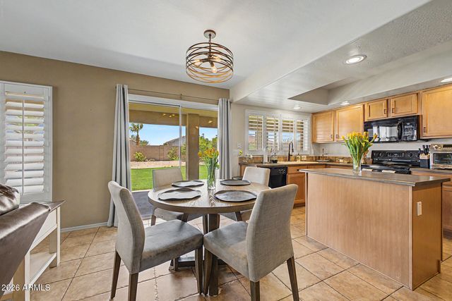 22137 W MESQUITE Drive, Buckeye, AZ 85326