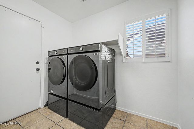 22137 W MESQUITE Drive, Buckeye, AZ 85326