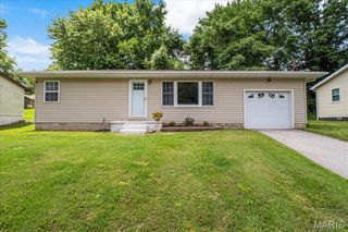 902 Caseyville Road, Collinsville, IL 62234