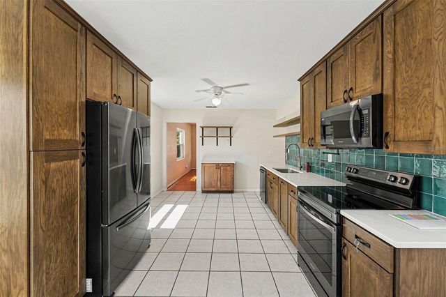 2343 36TH AVENUE N, St Petersburg, FL 33713