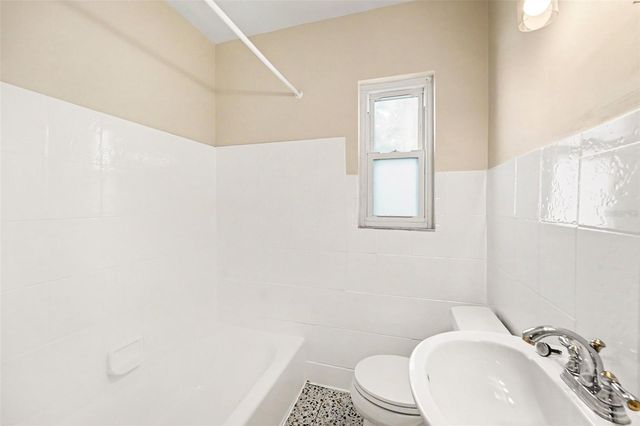 2343 36TH AVENUE N, St Petersburg, FL 33713