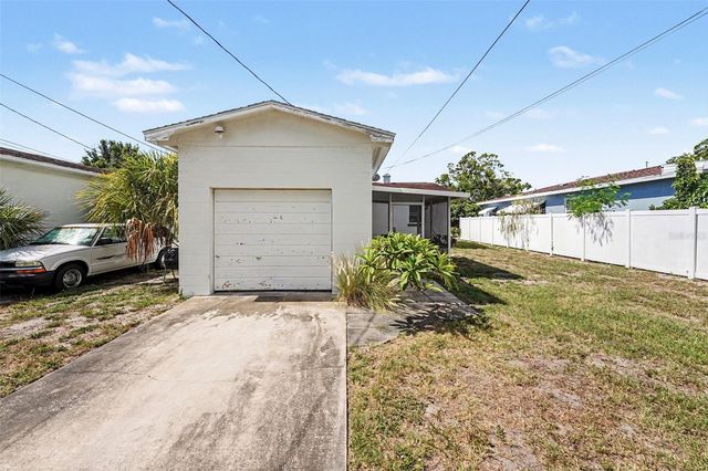 2343 36TH AVENUE N, St Petersburg, FL 33713