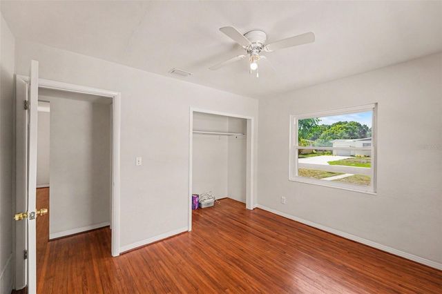 2343 36TH AVENUE N, St Petersburg, FL 33713