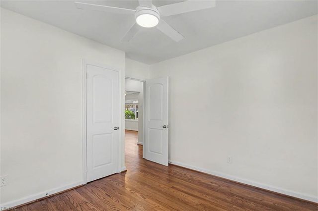 44 Normandy LN, Newport News, VA 23606