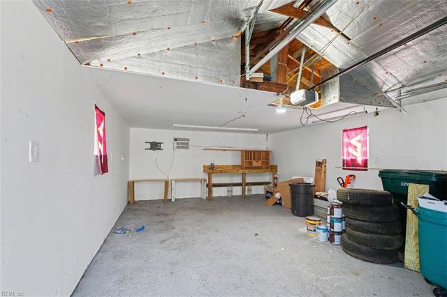 44 Normandy LN, Newport News, VA 23606