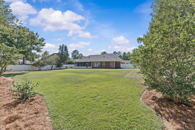 109 Falkirk Dr, Dothan, AL 36305
