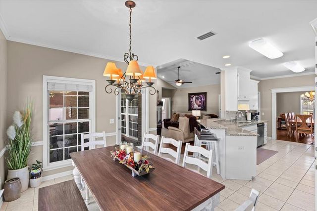 109 Falkirk Dr, Dothan, AL 36305