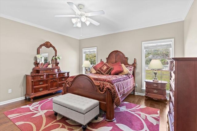 109 Falkirk Dr, Dothan, AL 36305