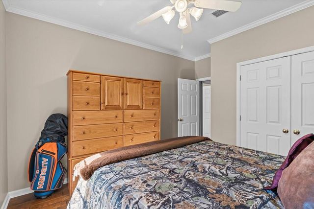 109 Falkirk Dr, Dothan, AL 36305