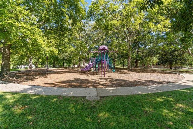 109 Falkirk Dr, Dothan, AL 36305