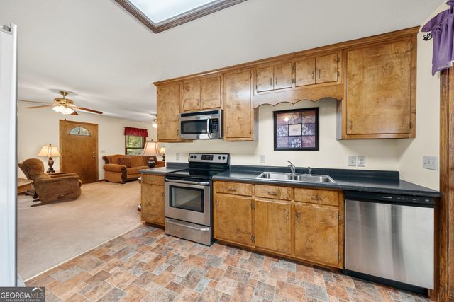 1502 Cumming Drive, Elberton, GA 30635