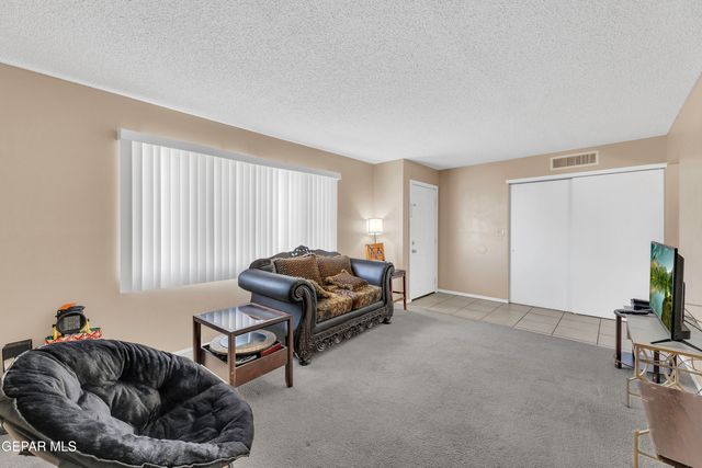 10652 CARDIGAN Drive, El Paso, TX 79935