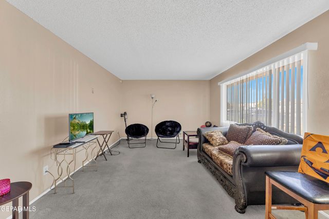 10652 CARDIGAN Drive, El Paso, TX 79935