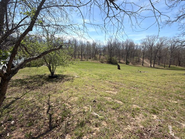 2731 County Road 250, Thayer, MO 65791