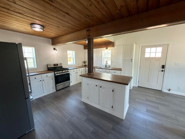2731 County Road 250, Thayer, MO 65791