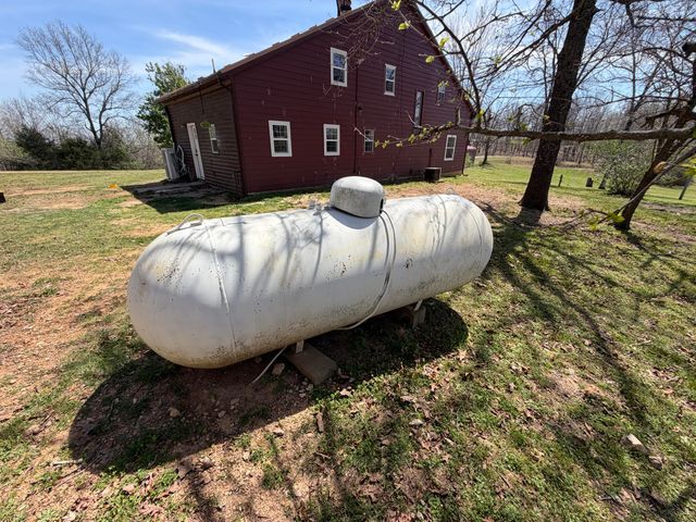 2731 County Road 250, Thayer, MO 65791