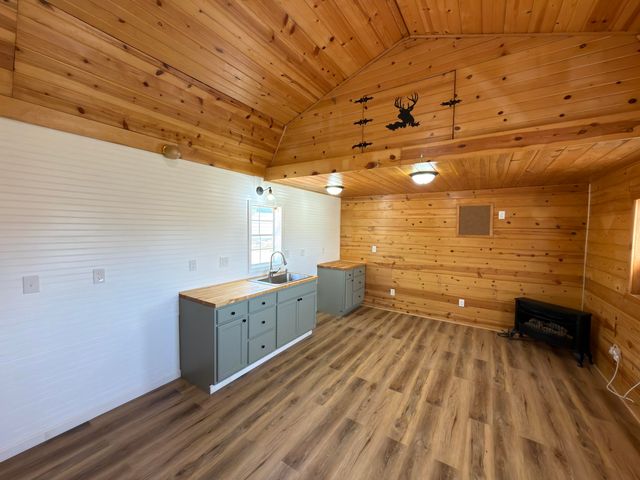 2731 County Road 250, Thayer, MO 65791