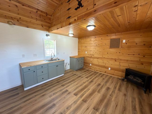 2731 County Road 250, Thayer, MO 65791