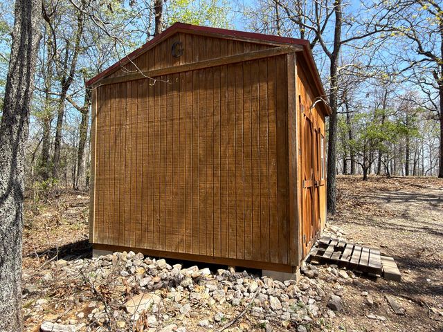 2731 County Road 250, Thayer, MO 65791