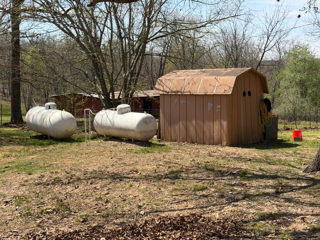 2731 County Road 250, Thayer, MO 65791