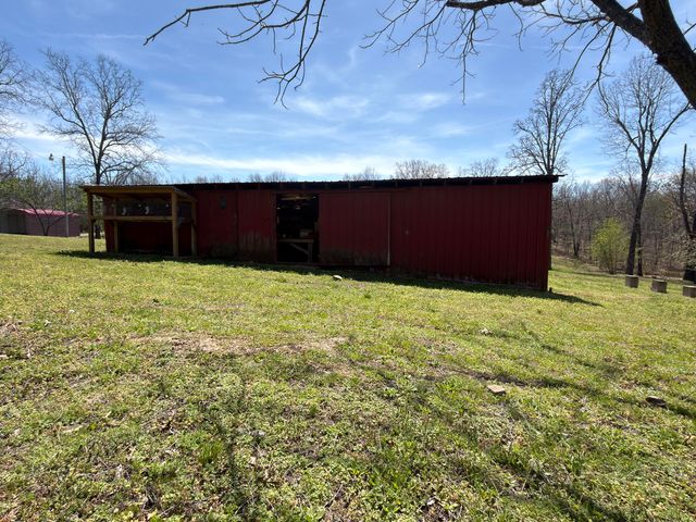 2731 County Road 250, Thayer, MO 65791