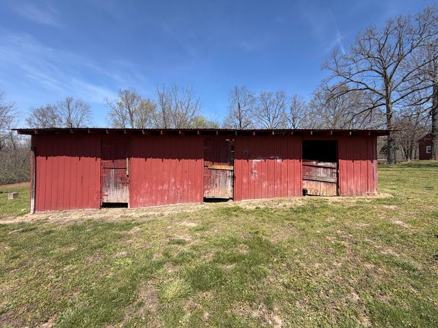 2731 County Road 250, Thayer, MO 65791