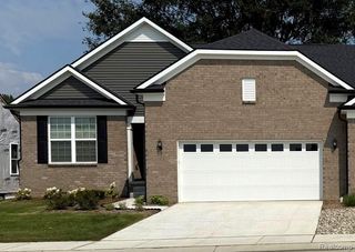 42696 Arbor Drive, Clinton Township, MI 48038