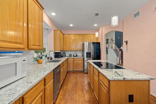9046 Fairbloom Lane, Houston, TX 77040