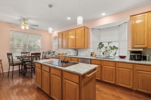9046 Fairbloom Lane, Houston, TX 77040