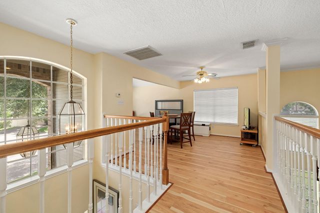 9046 Fairbloom Lane, Houston, TX 77040