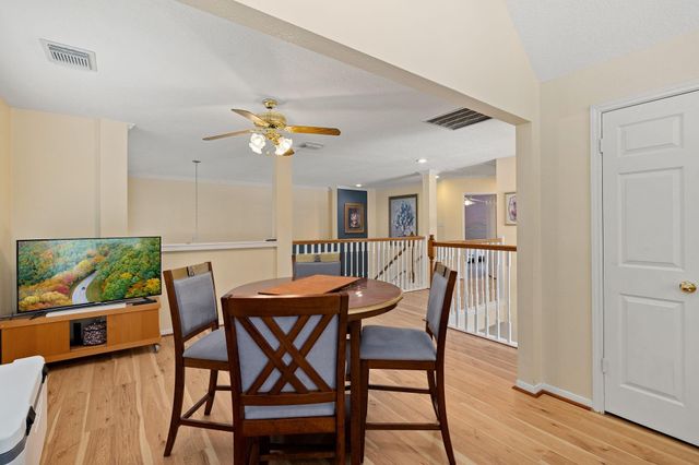 9046 Fairbloom Lane, Houston, TX 77040