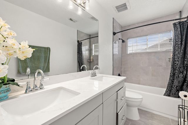 9046 Fairbloom Lane, Houston, TX 77040