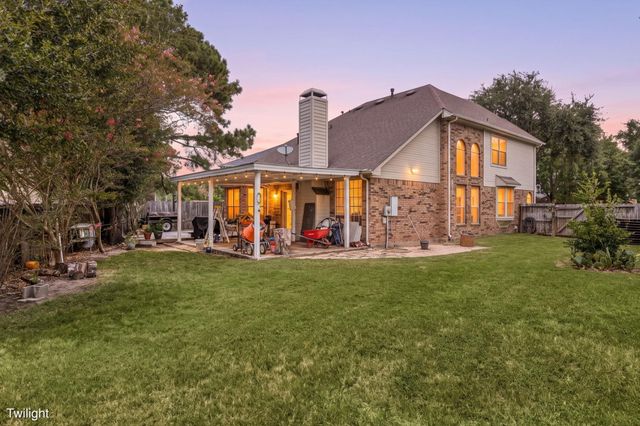 9046 Fairbloom Lane, Houston, TX 77040