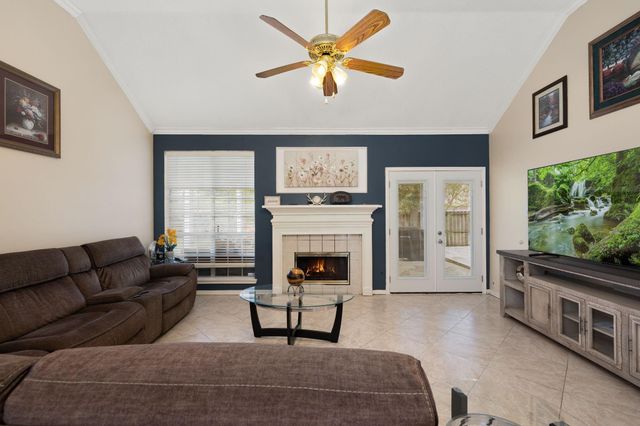 9046 Fairbloom Lane, Houston, TX 77040