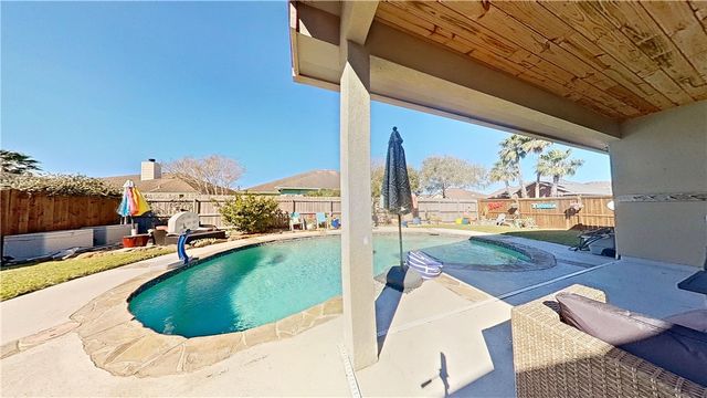 8301 Pocono, Corpus Christi, TX 78414