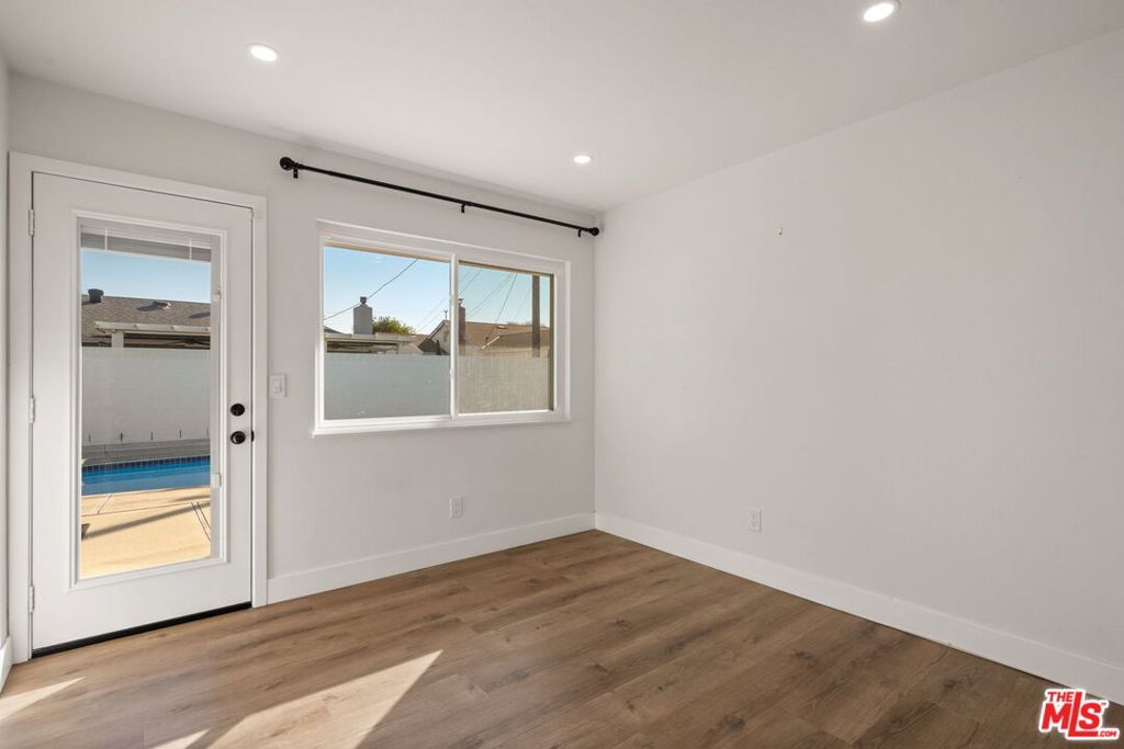 Image 11 of property listing at 14592 Belmar Circle, Huntington Beach, CA 92647