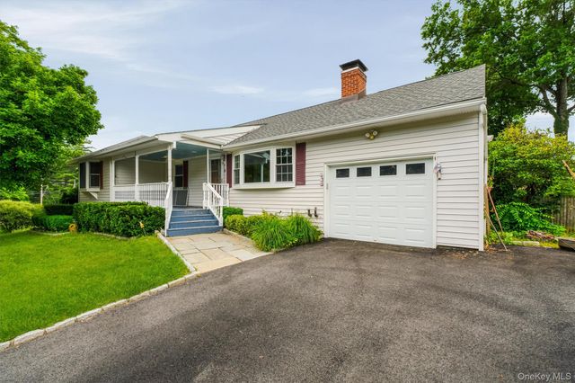 4 Broadview Road, Poughkeepsie, NY 12603