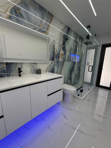 6901 S Miami Lakeway S, Miami Lakes, FL 33014