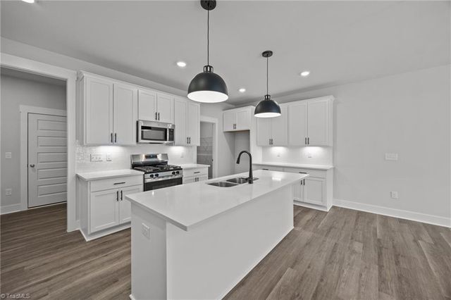 4107 Lincoln Mill Drive, Mcleansville, NC 27301